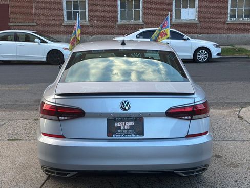 Used 2020 Volkswagen Passat 2.0T R-Line FWD image 6