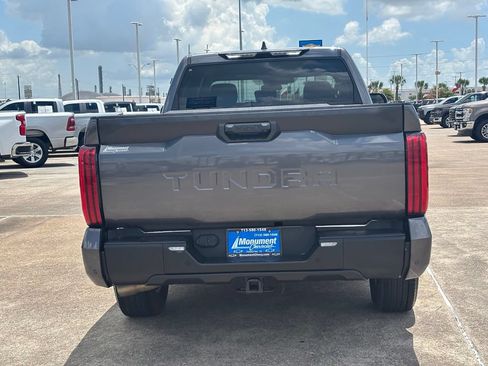 Used 2022 Toyota Tundra SR5 w/ Convenience Package RWD image 10