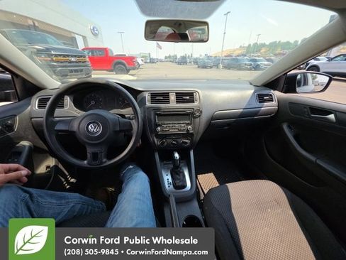 Used 2013 Volkswagen Jetta S FWD image 11