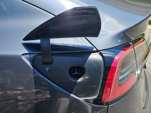 Used 2019 Tesla Model 3 Long Range RWD image 30