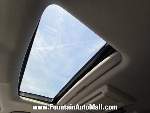 Used 2017 Honda Pilot Touring image 19