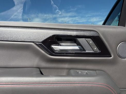 Used 2026 GMC Yukon AT4 Ultimate image 47