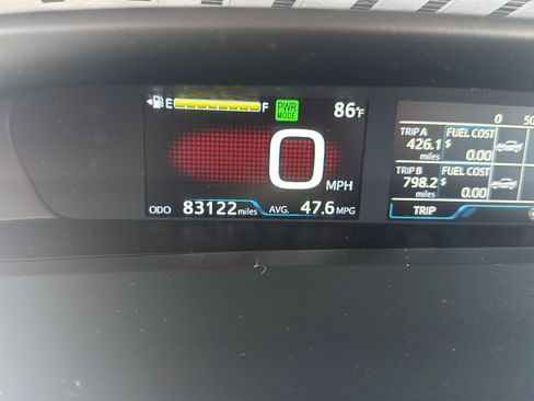Used 2019 Toyota Prius LE AWD/4WD image 23
