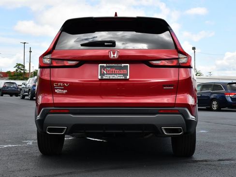 Used 2025 Honda CR-V Sport Touring image 6
