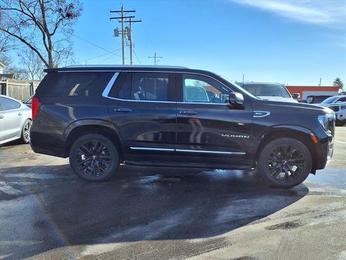 Used 2021 GMC Yukon SLT w/ SLT Premium Package image 2