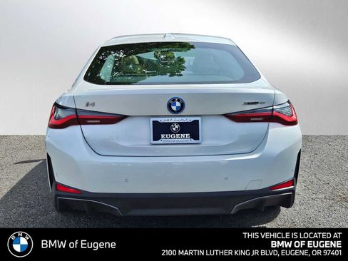 Used 2025 BMW i4 xDrive40i w/ Premium Package AWD/4WD image 4