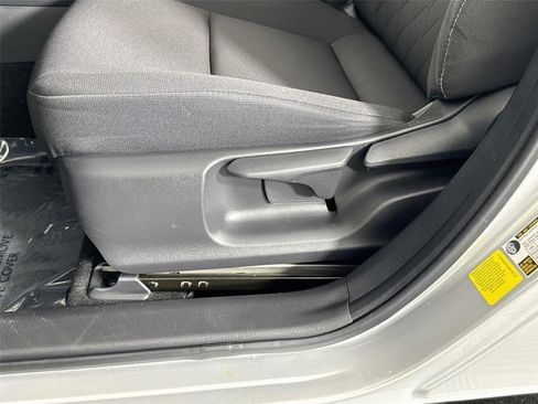 Used 2024 Toyota Corolla LE w/ LE Convenience Package FWD image 20