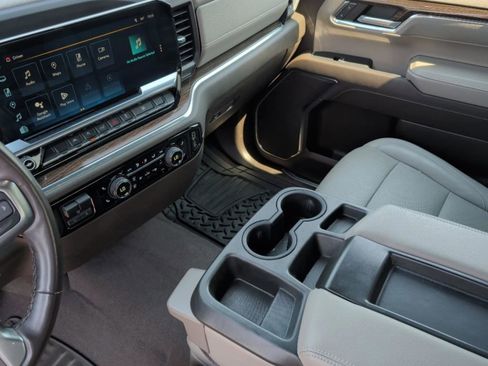 Used 2023 Chevrolet Silverado 1500 LT RWD image 27