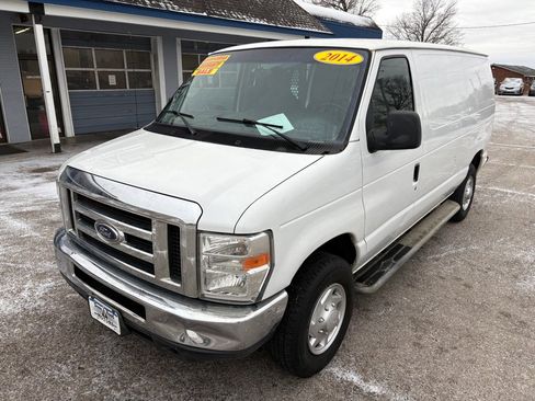 Used 2014 Ford E-250 and Econoline 250 w/ Power Group image 8