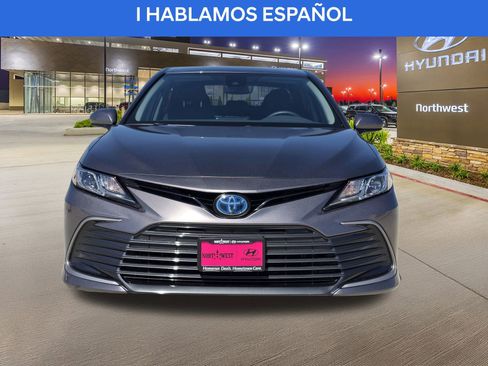 Used 2023 Toyota Camry LE image 5