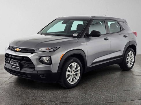 Used 2023 Chevrolet TrailBlazer LS FWD image 5