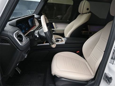Used 2021 Mercedes-Benz G 550 image 18