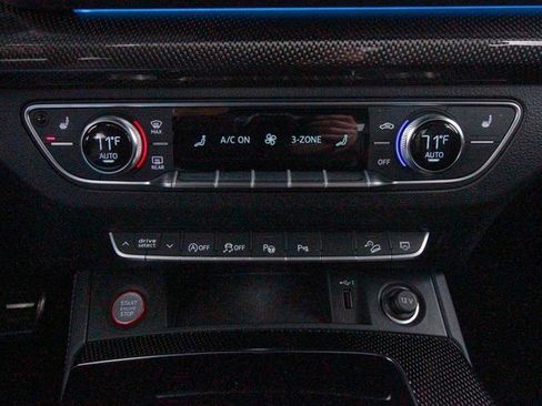 Used 2021 Audi SQ5 Prestige w/ Prestige Package image 19