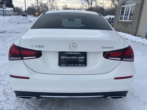 Used 2022 Mercedes-Benz A 220 4MATIC image 5