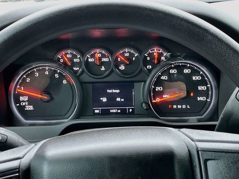 Used 2025 Chevrolet Silverado 1500 Custom image 12