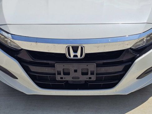 Used 2018 Honda Accord LX image 5