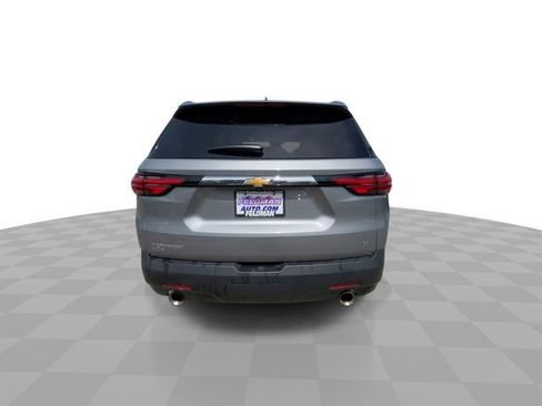 Used 2024 Chevrolet Traverse LT FWD image 9