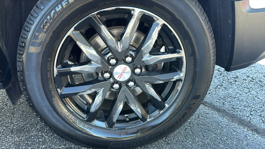 Used 2019 GMC Acadia SLT AWD/4WD image 9