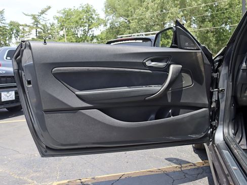 Used 2018 BMW M2 RWD image 35