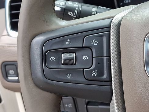 Used 2021 GMC Yukon Denali w/ Denali Premium Package AWD/4WD image 22