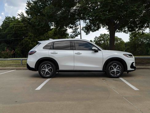 Used 2025 Honda HR-V EX-L image 10