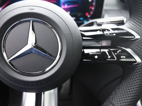 Used 2026 Mercedes-Benz GLC 300 image 14