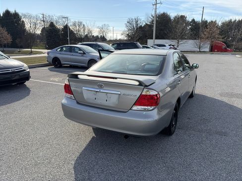Used 2005 Toyota Camry image 5