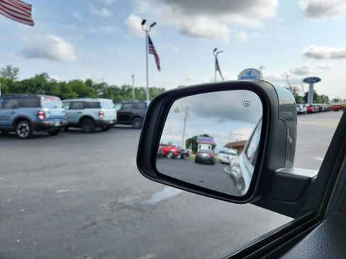 Used 2022 Dodge Durango SXT AWD/4WD image 41