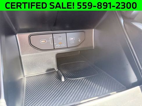Certified 2025 Kia Sorento S AWD/4WD image 19