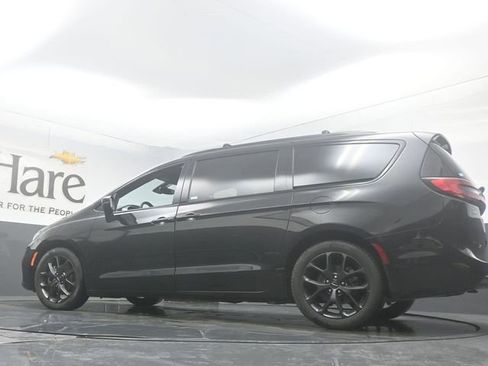 Used 2023 Chrysler Pacifica Touring-L w/ S Appearance Package FWD image 55
