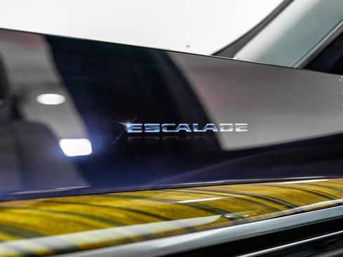 Used 2025 Cadillac Escalade Sport Platinum w/ LPO, Floor Liner Package image 29