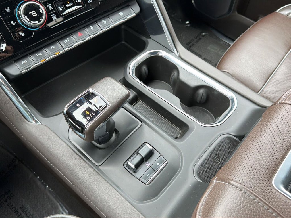 Used 2022 GMC Sierra 1500 Denali AWD/4WD image 9