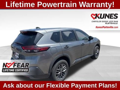 Used 2023 Nissan Rogue S AWD/4WD image 10