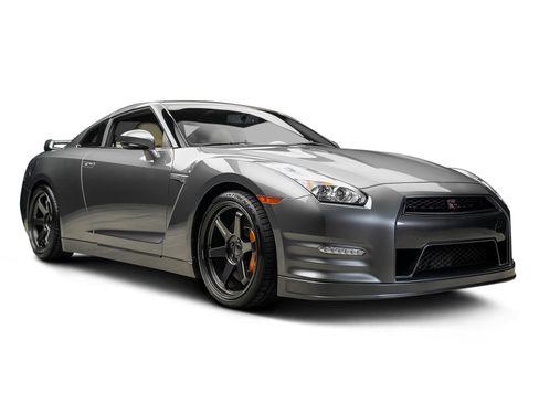 Used 2016 Nissan GT-R Premium AWD/4WD image 1