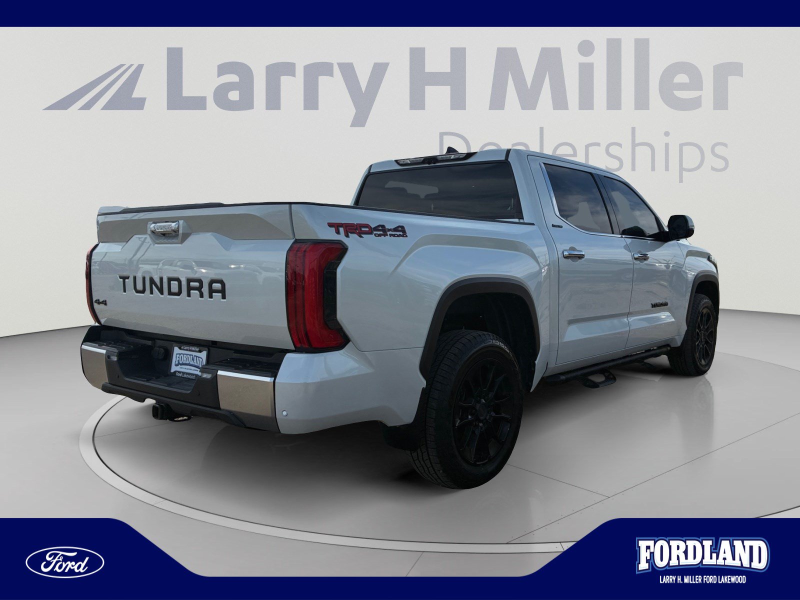 Used 2023 Toyota Tundra Limited w/ TRD Off-Road Package AWD/4WD image 5