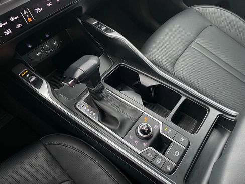 Used 2025 Kia Sorento S image 20