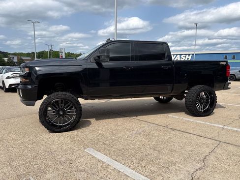 Used 2017 Chevrolet Silverado 1500 LT w/ All Star Edition AWD/4WD image 21