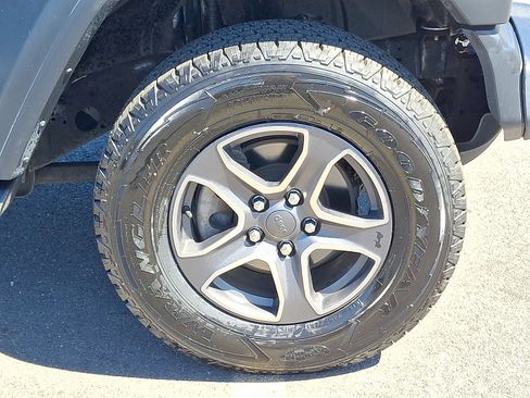 Used 2018 Jeep Wrangler Sport AWD/4WD image 8