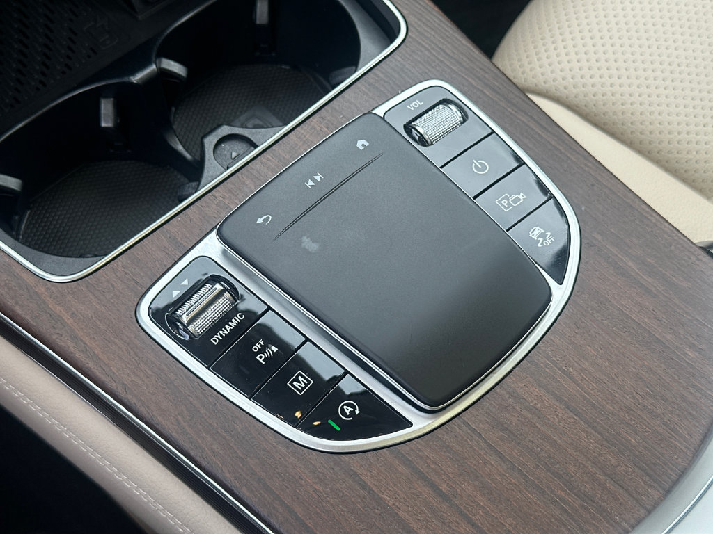 Used 2020 Mercedes-Benz GLC 300 image 29
