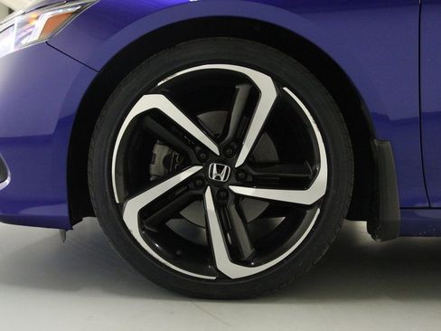 Used 2021 Honda Accord Sport image 10