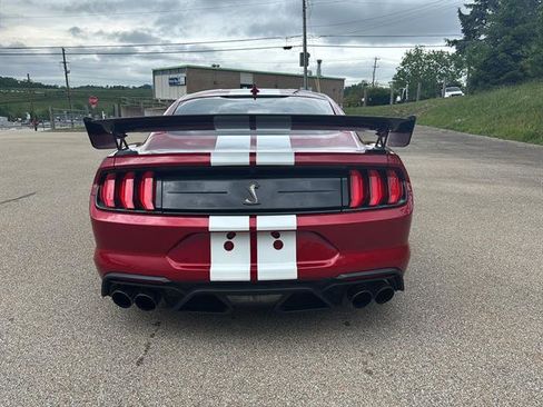 Used 2020 Ford Mustang Shelby GT500 w/ Carbon Fiber Track Pack RWD image 3