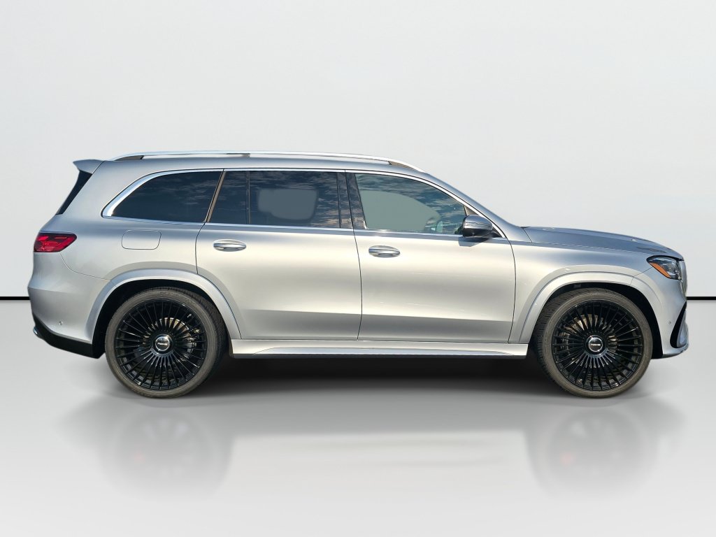 Used 2024 Mercedes-Benz GLS 450 4MATIC image 6