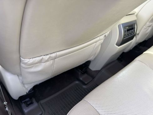 Used 2019 Lexus GX 460 Premium w/ Premium Package image 25