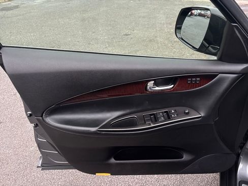 Used 2017 INFINITI QX50 Base w/ Premium Plus Package image 15