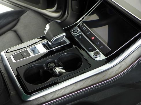 Used 2022 Audi Q7 3.0T Premium Plus w/ Premium Plus Package image 15