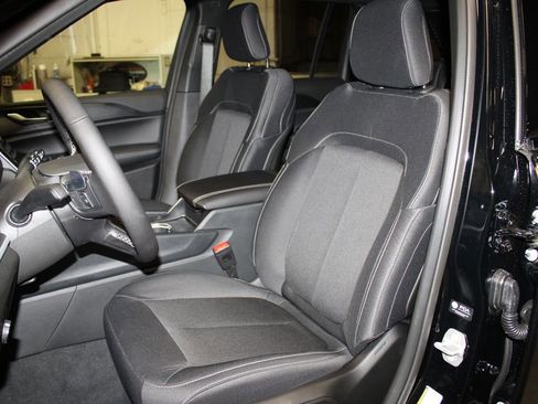 New 2025 Jeep Grand Cherokee Laredo w/ Luxury Tech Group I image 23