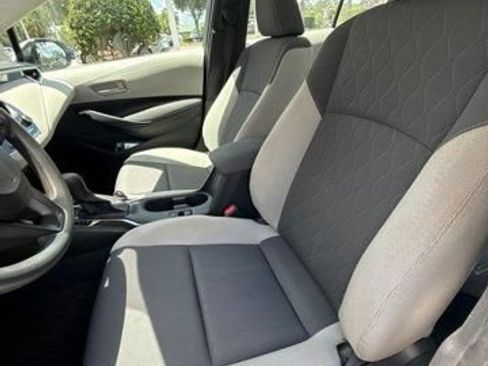 Used 2023 Toyota Corolla LE FWD image 12