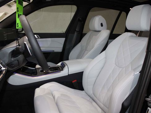 Used 2026 BMW X5 xDrive40i image 13