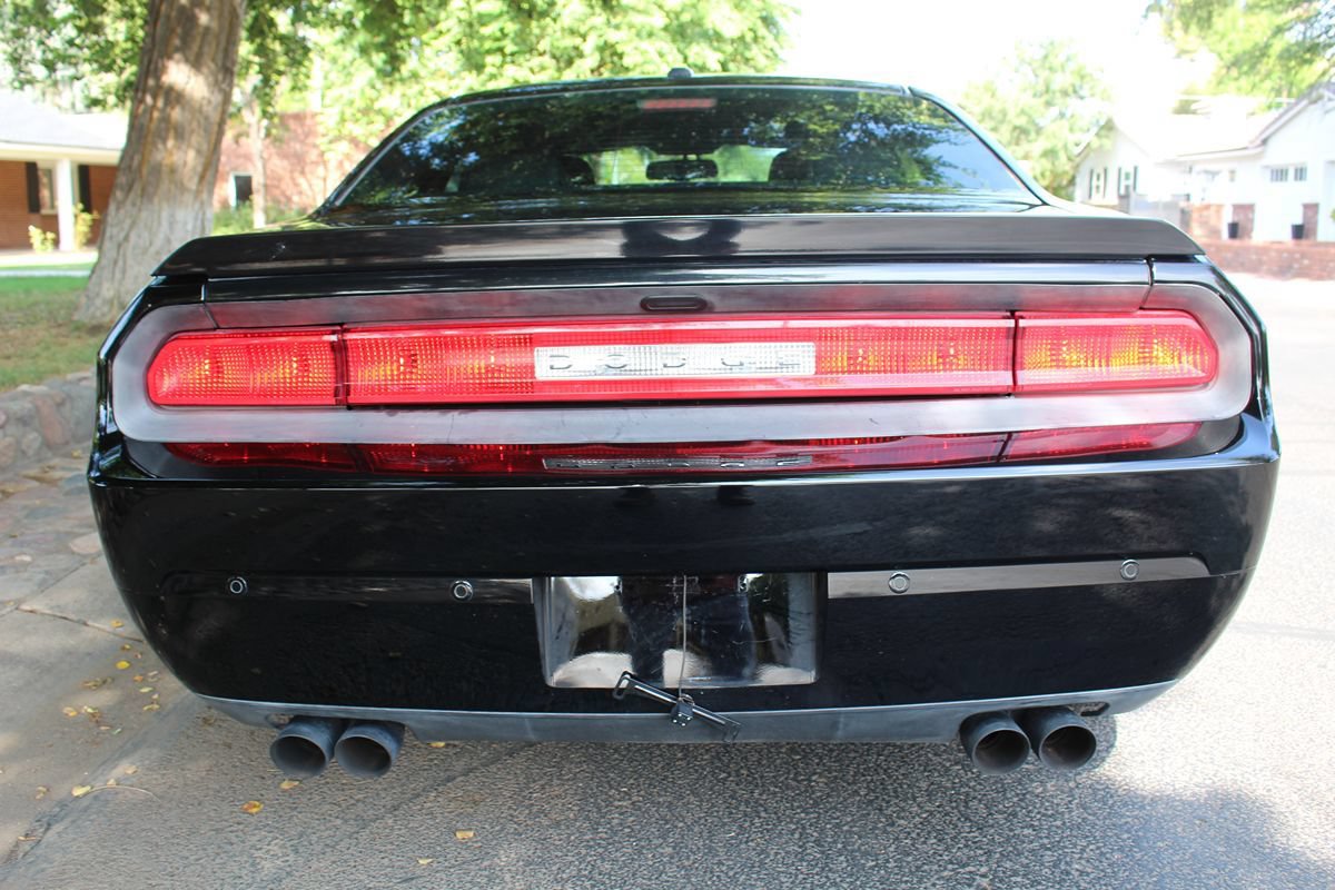 Used 2013 Dodge Challenger R/T Plus RWD image 5