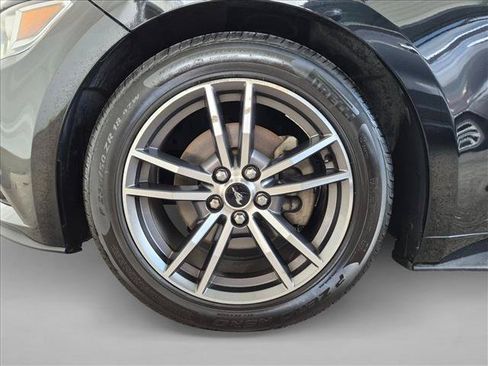 Used 2017 Ford Mustang Premium RWD image 22